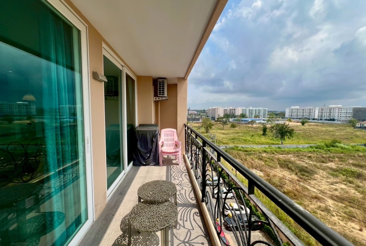 balcony